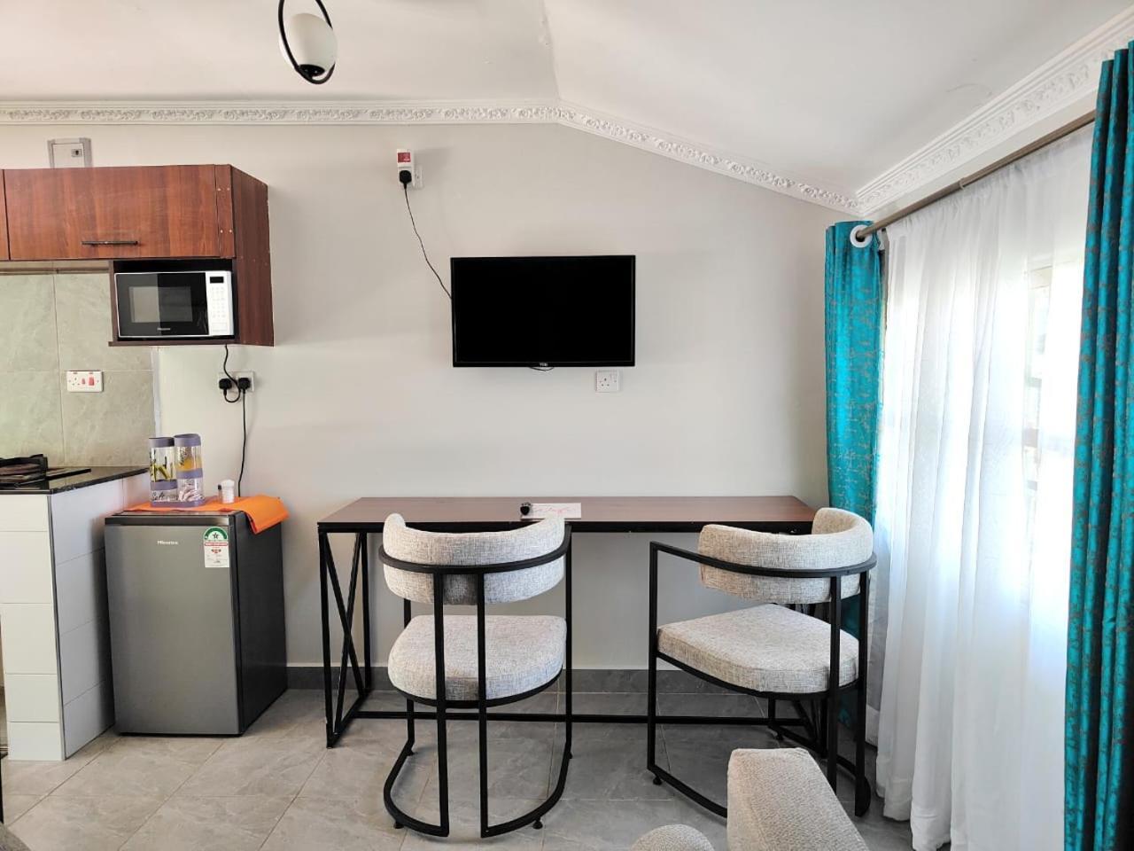 Ferienwohnung MILIMANI DRIVE LIVING I LUXE FLAWLESSLY FURNISHED UNITs Kisumu Exterior foto